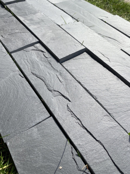 Натуральный камень Pharaon Сланец черный нарезка 70x300 мм Натуральный камень Pharaon Сланец черный нарезка 70x300 мм