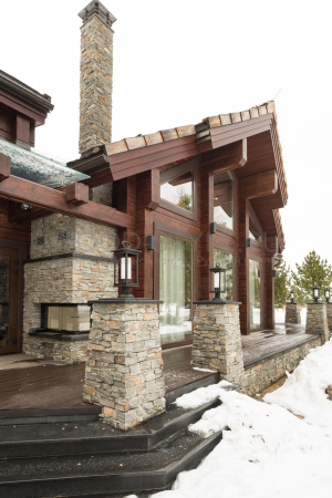 Натуральный камень Pharaon Кварцит серо-зеленый грубый, наружный угол  200x200;350 мм Натуральный камень Pharaon Кварцит серо-зеленый грубый, наружный угол  200x200;350 мм