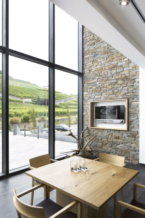 Натуральный камень Pharaon Кварцит мультиколор грубый 200x550 мм Натуральный камень Pharaon Кварцит мультиколор грубый 200x550 мм