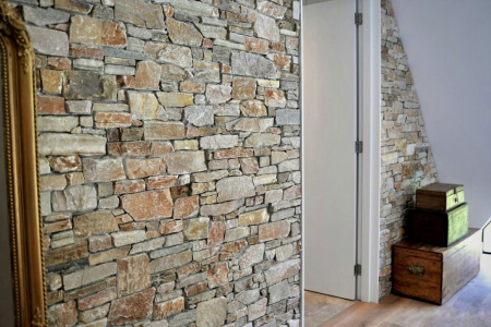 Натуральный камень Pharaon Кварцит бежевый грубый 200x550 мм Натуральный камень Pharaon Кварцит бежевый грубый 200x550 мм