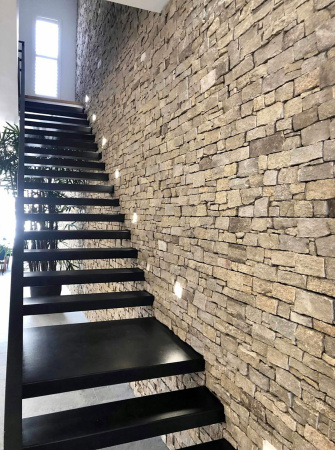 Натуральный камень Pharaon Кварцит серо-коричневый грубый 200x550 мм Натуральный камень Pharaon Кварцит серо-коричневый грубый 200x550 мм