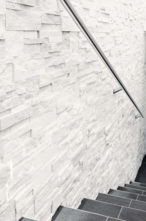 Натуральный камень Pharaon Кварцит белый модерн 180x350 мм Натуральный камень Pharaon Кварцит белый модерн 180x350 мм