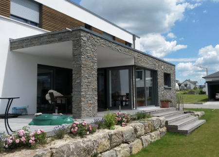 Натуральный камень Pharaon Кварцит серо-зеленый грубый 200x550 мм Натуральный камень Pharaon Кварцит серо-зеленый грубый 200x550 мм