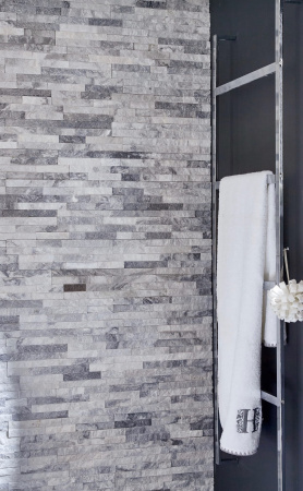 Натуральный камень Pharaon Кварцит бело-серый неоклассик 150x600 мм Натуральный камень Pharaon Кварцит бело-серый неоклассик 150x600 мм