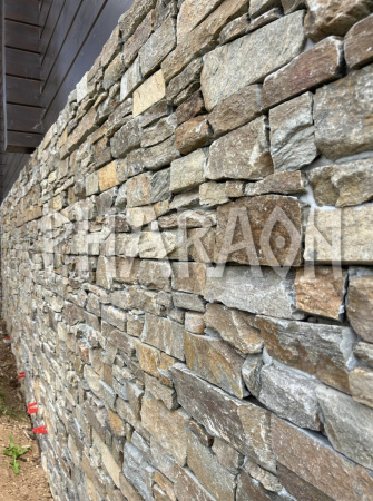 Натуральный камень Pharaon Кварцит мультиколор грубый 200x550 мм Натуральный камень Pharaon Кварцит мультиколор грубый 200x550 мм